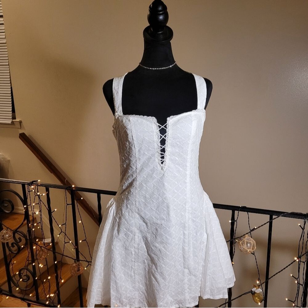 Commense White Halter Mini Dress - Picture 10 of 16